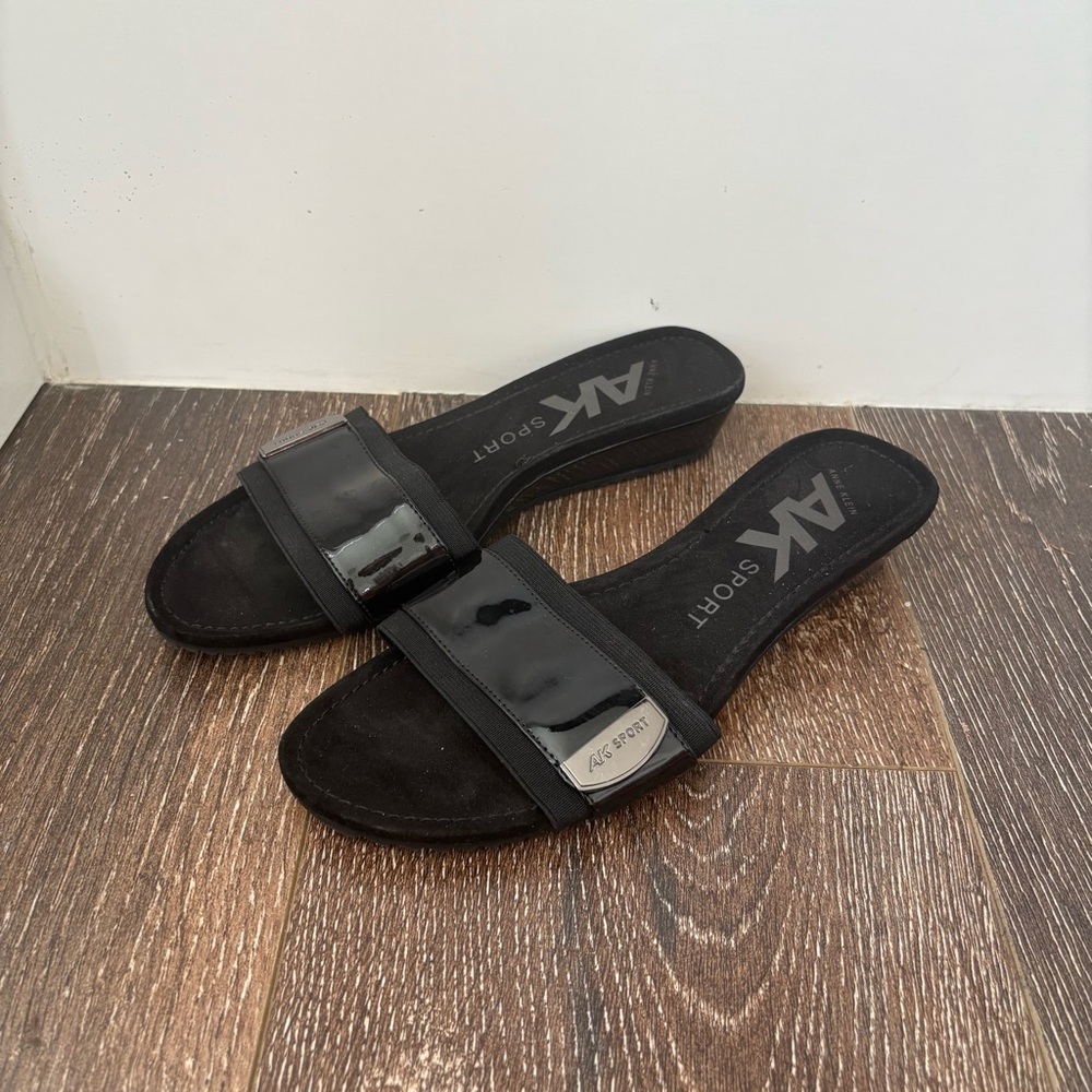 Anne Klein Women's Black Slide Sandals Size 6.5